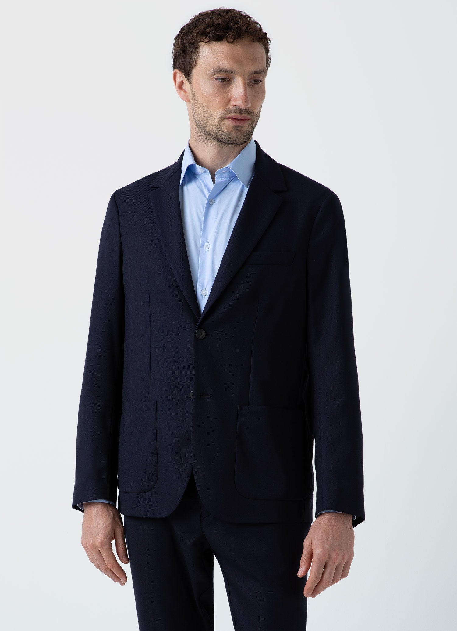 Men's Lightweight Travel Wool Two-Piece Suit in Navy