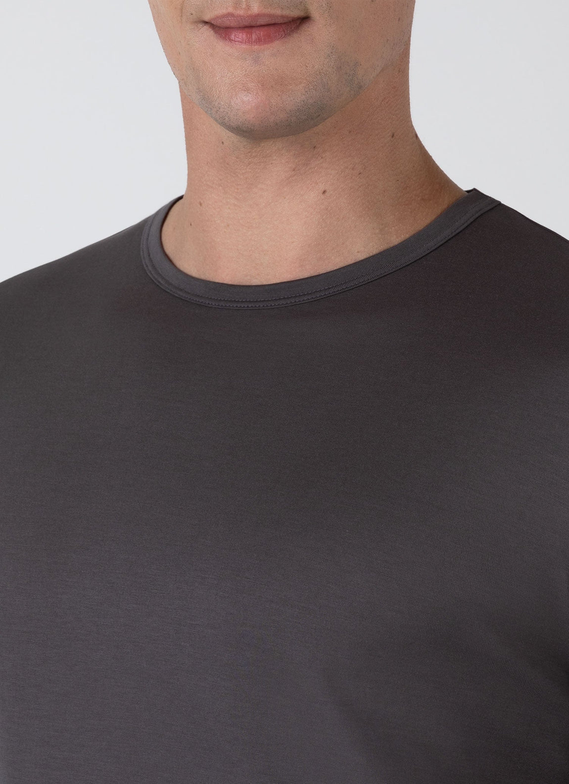 Men's Classic T-shirt in Charcoal