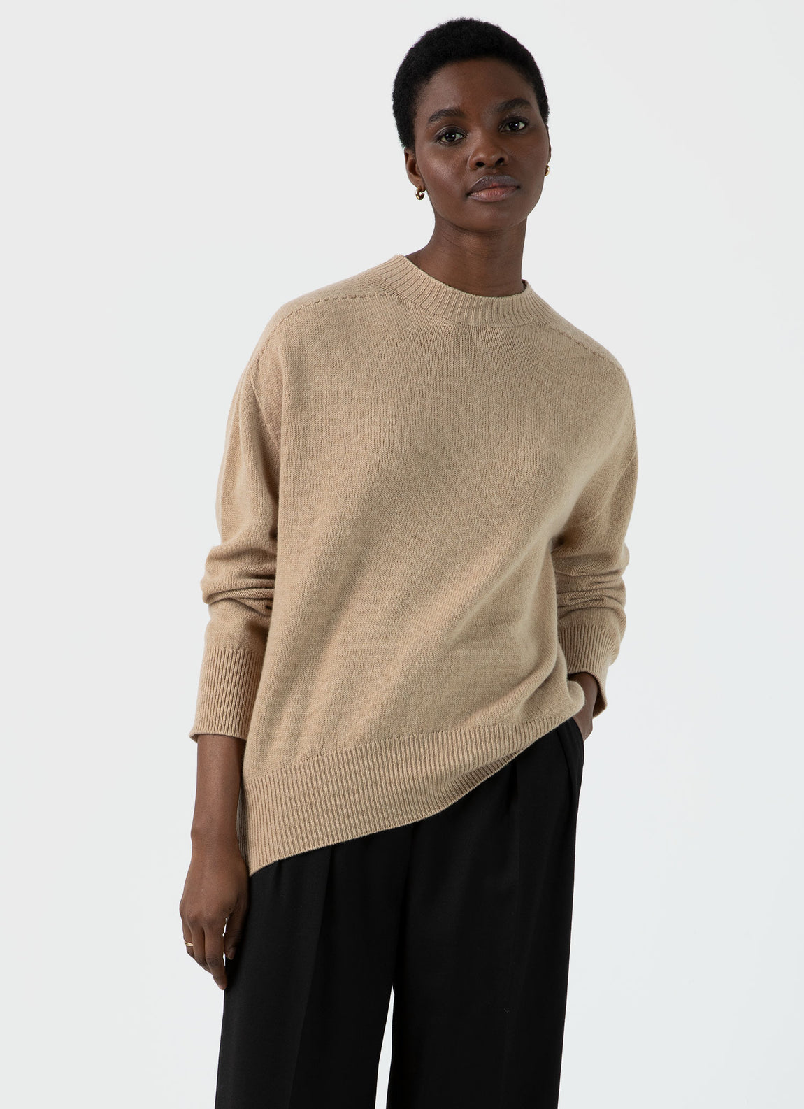 Women's Lambswool Crewneck Jumper in Light Camel