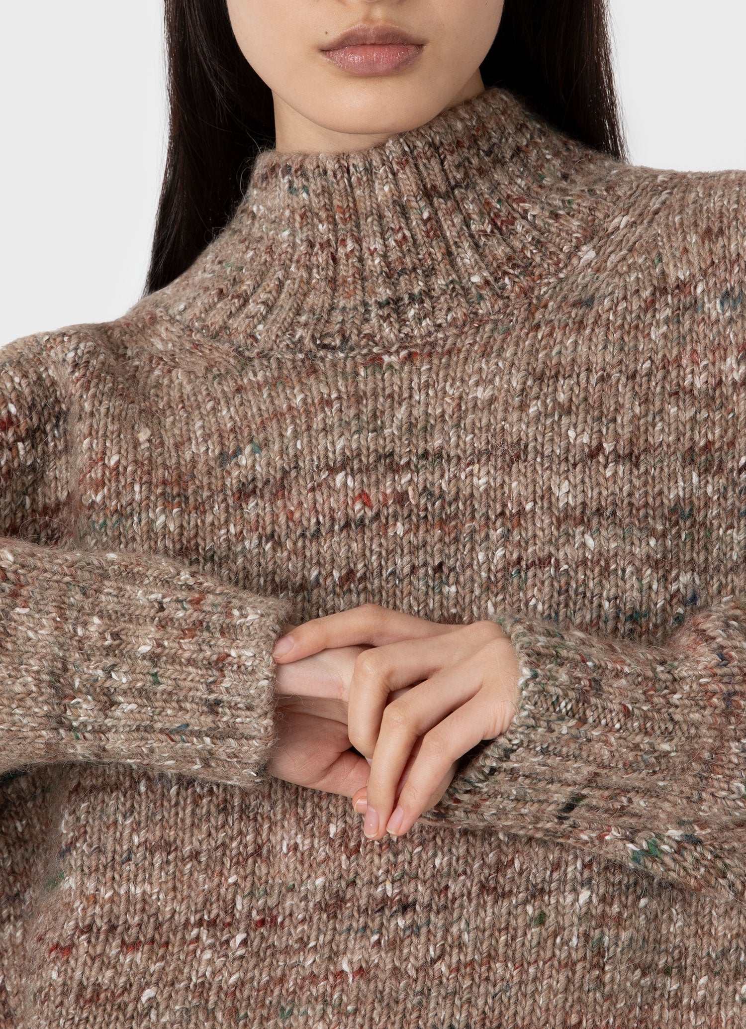 Women's Oversized Textured Jumper in Camel Donegal