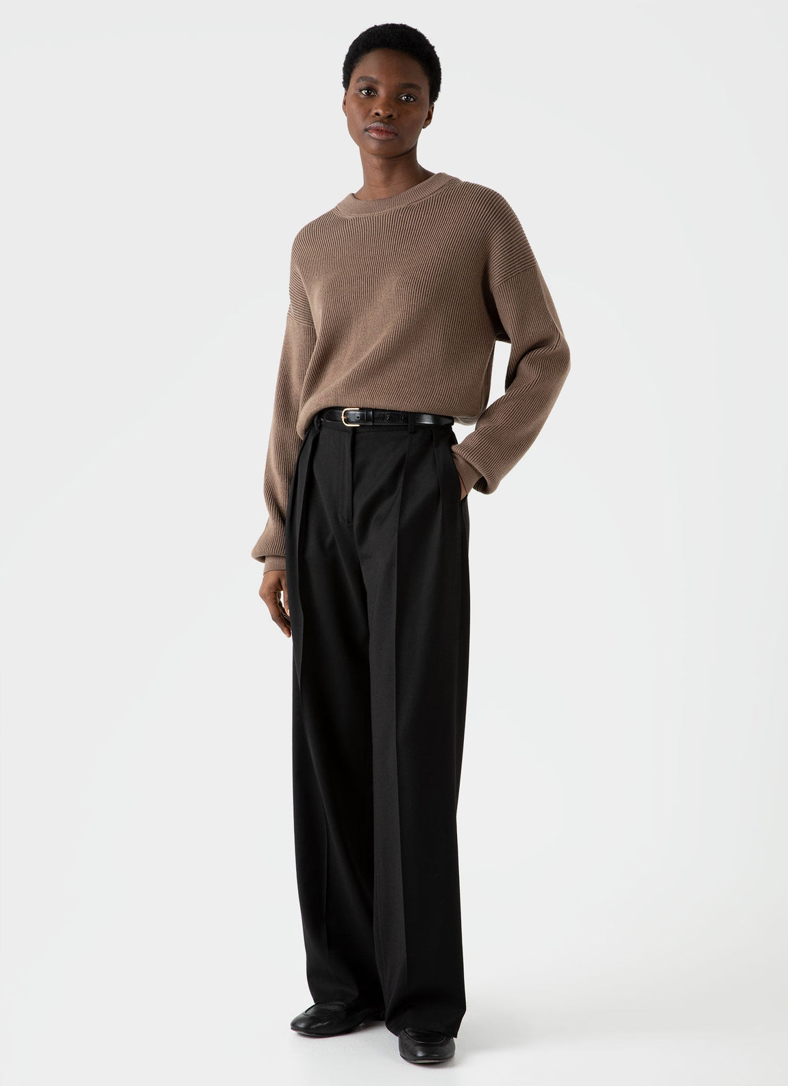 Women's Pleated Wool Trouser in Black