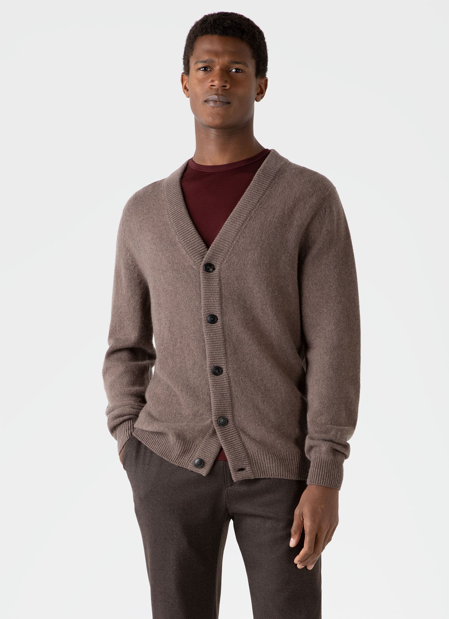 Men's Lambswool Cardigan in Cedar