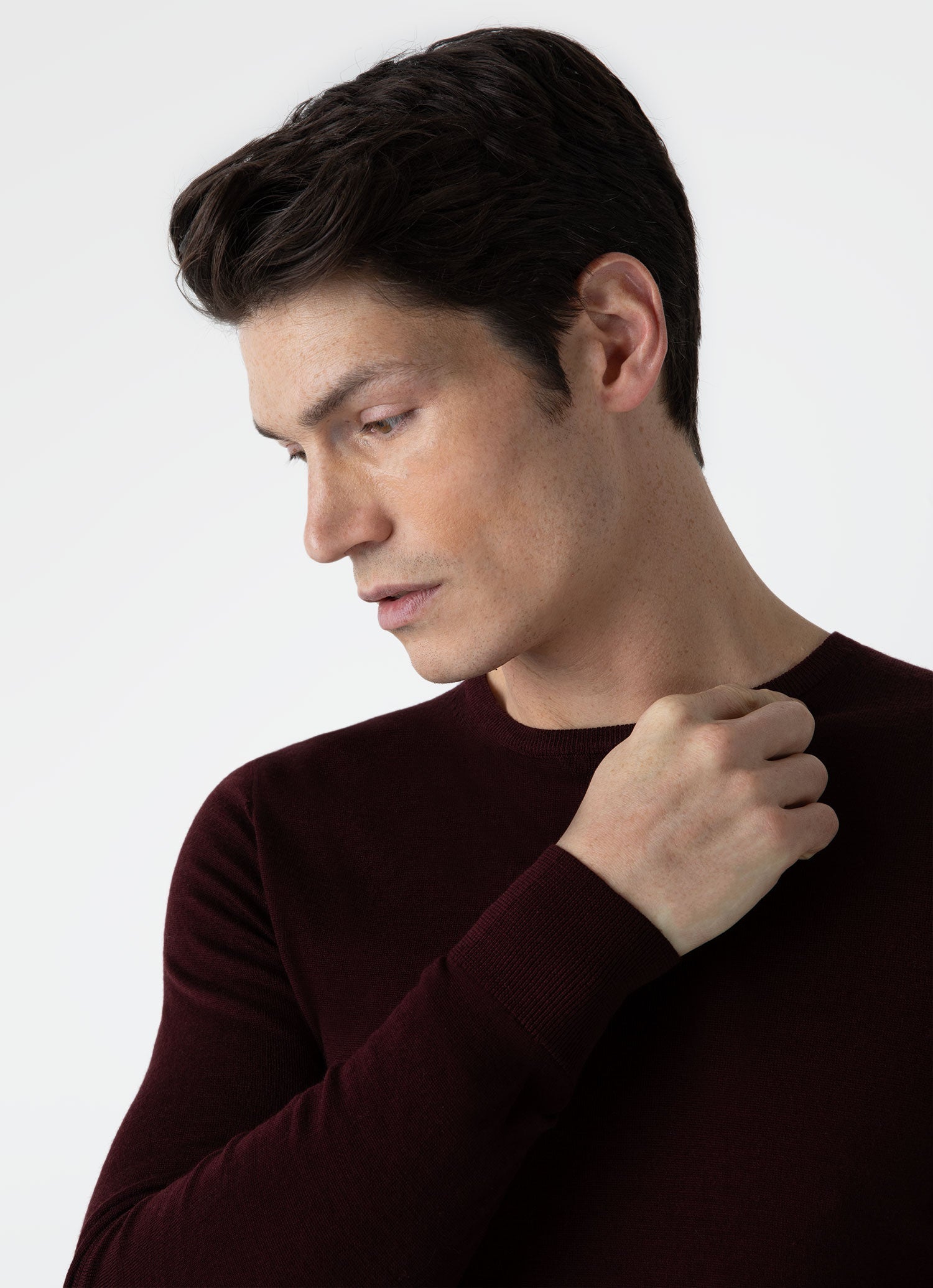 Men's Extra-Fine Merino Crew Neck in Maroon