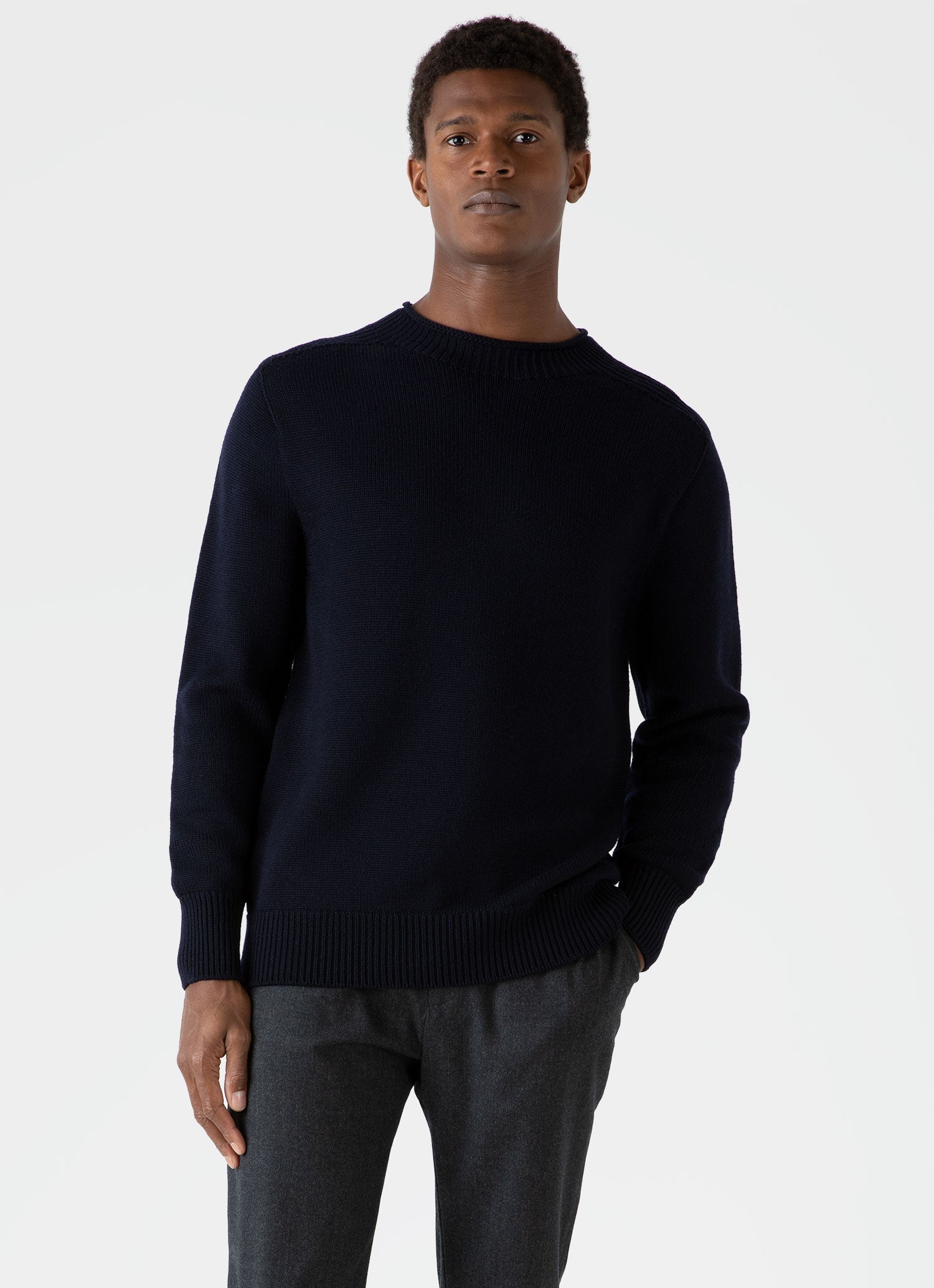 Men's English Merino Fisherman Jumper in Navy