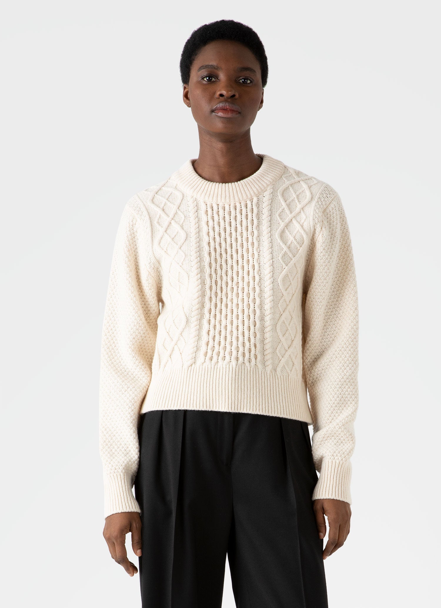 Women's Lambswool Cable Knit Jumper in Ecru